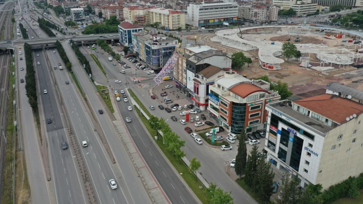 İzmit Kuzey Yan Yol Girişi