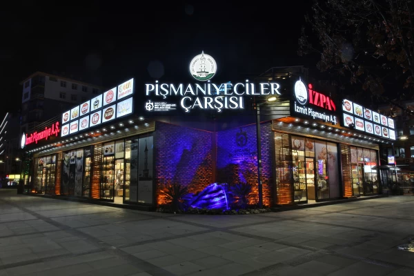 Pişmaniyeciler Meydanı